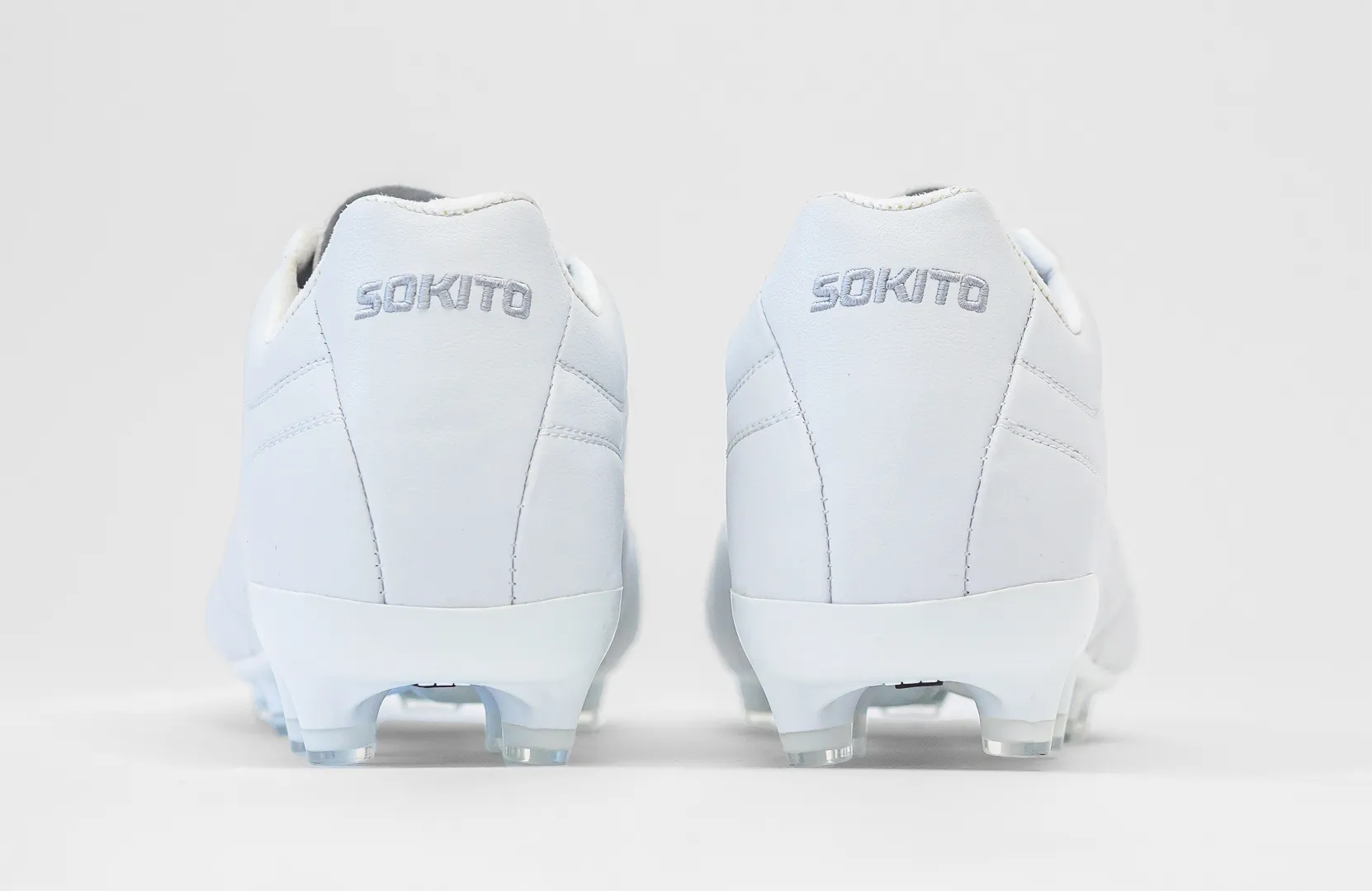 Mens white 2024 nike boots